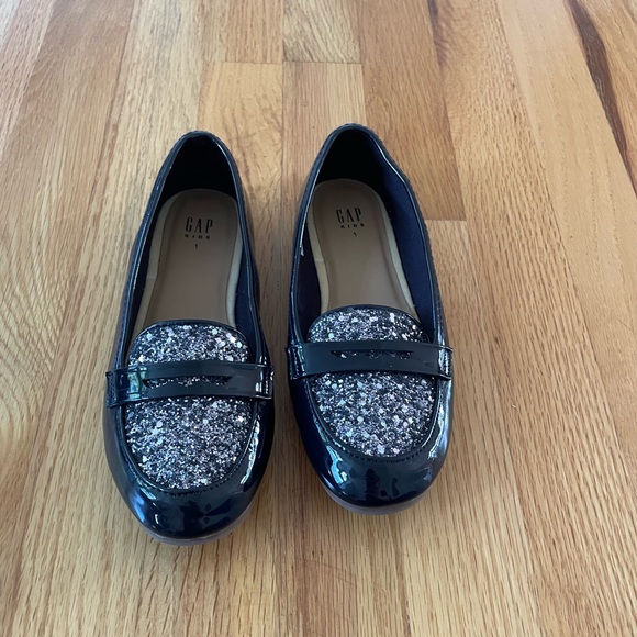 ❄️Gap girl’s Flats - Picture 2 of 6